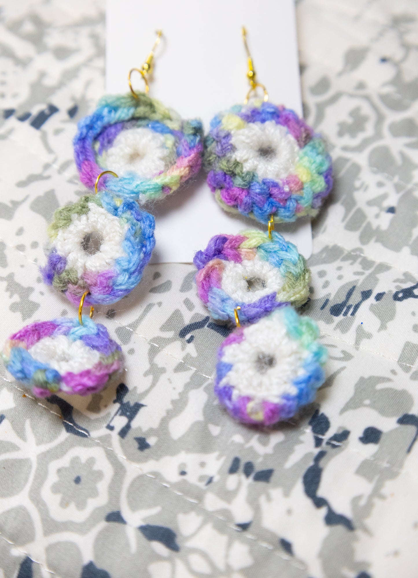 Vibrant circles - crochet
